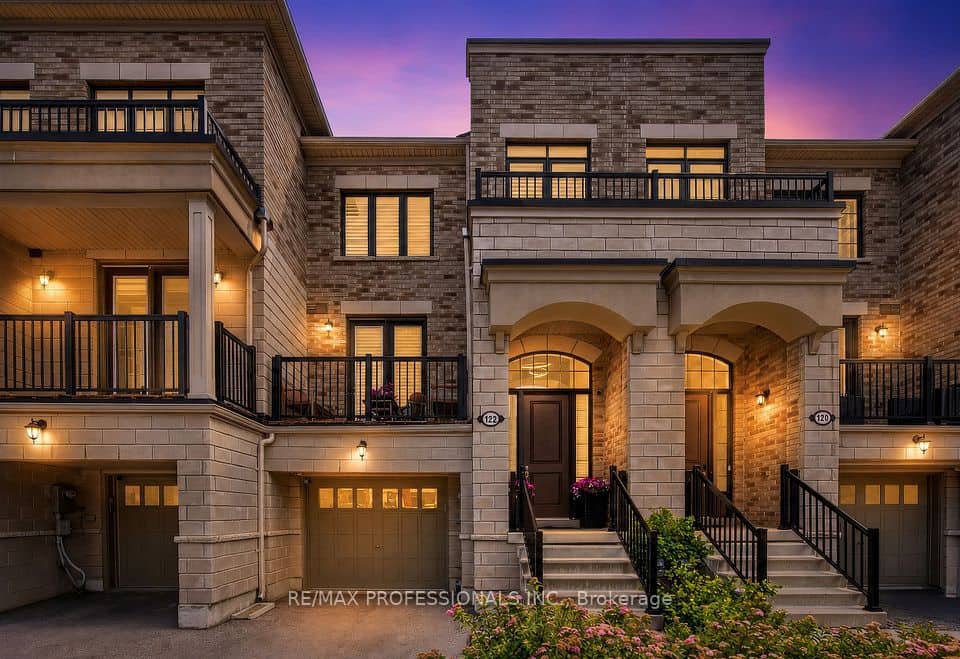 122 Thomas Fisher Drive, Toronto