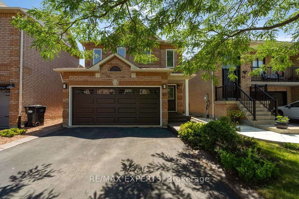 47 Castelli Court, Caledon, ON L7E 2T6