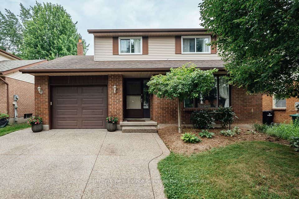 277 Canterbury Drive, Waterloo, ON N2K 3C4