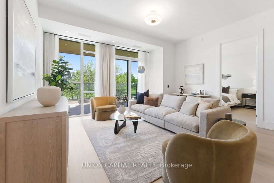 397 Royal Orchard Boulevard, Markham