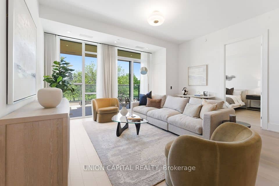 397 Royal Orchard Boulevard, Markham