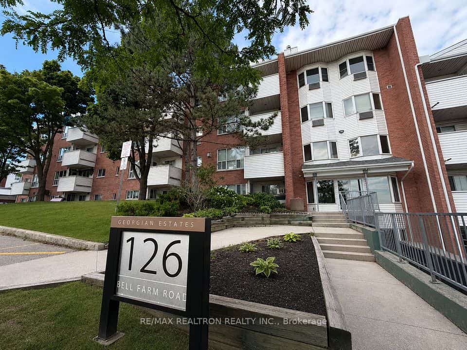 126 Bell Farm Road #303, Barrie, ON L4M 6J3