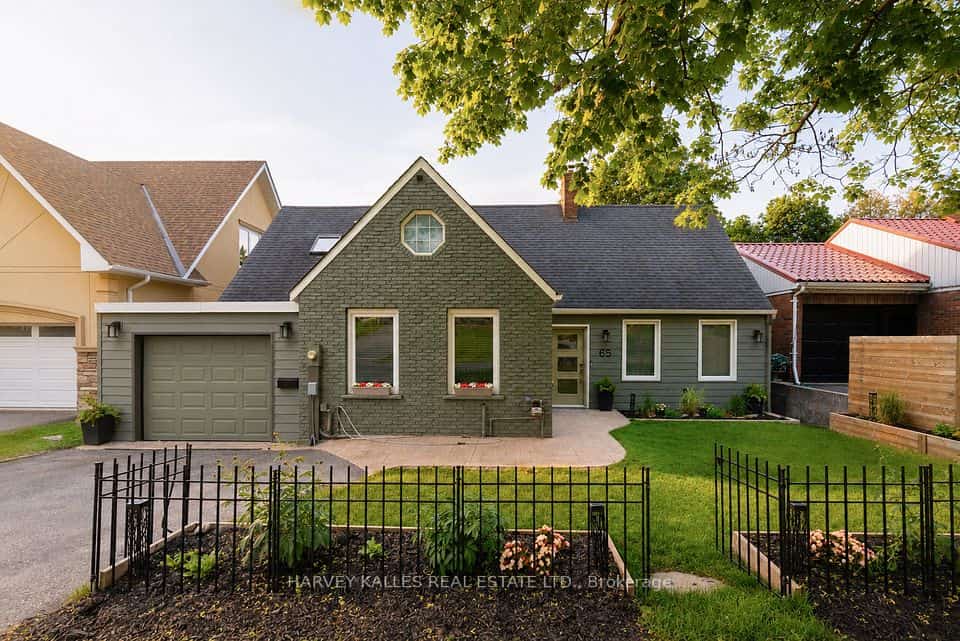 65 Shanty Bay Road, Barrie, ON L4M 1C9