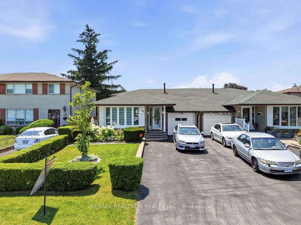 62 Wilton Drive, Brampton, ON L6W 3A1