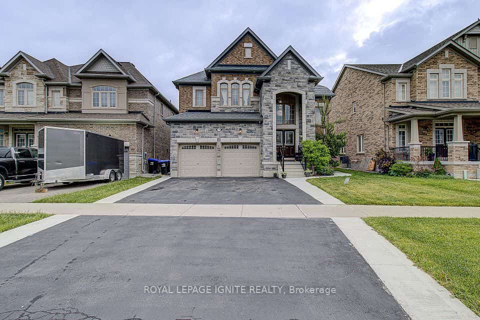 19 Hackett Street, New Tecumseth, ON L9R 0G9