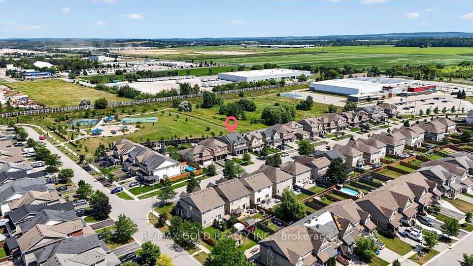 11 Jones Street, New Tecumseth, ON L9R 0C1