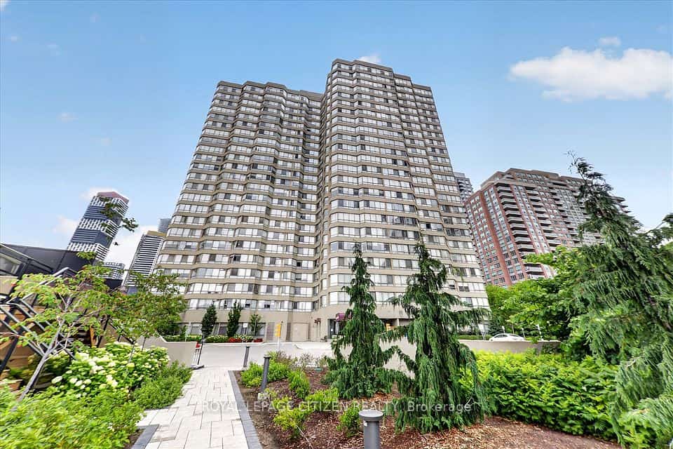 3605 Kariya Drive #907, Mississauga, ON L5B 3J4