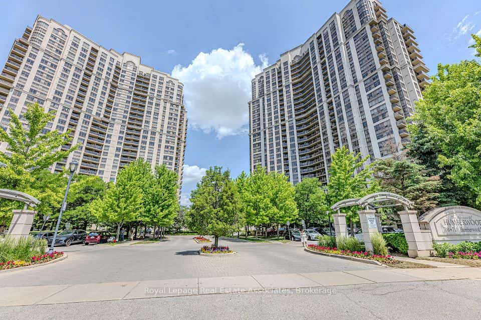 700 Humberwood Boulevard #128, Toronto, ON M9W 7J4