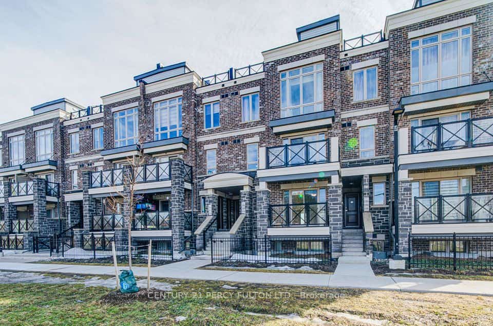 10 Westmeath Lane #2209, Markham, ON L6B 1N5