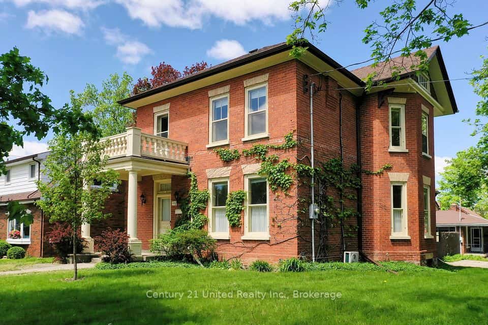 232 Bennet Street, Peterborough, ON K9H 5B6