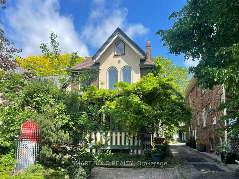 42 Amelia Street, Toronto, ON M4X 1E1