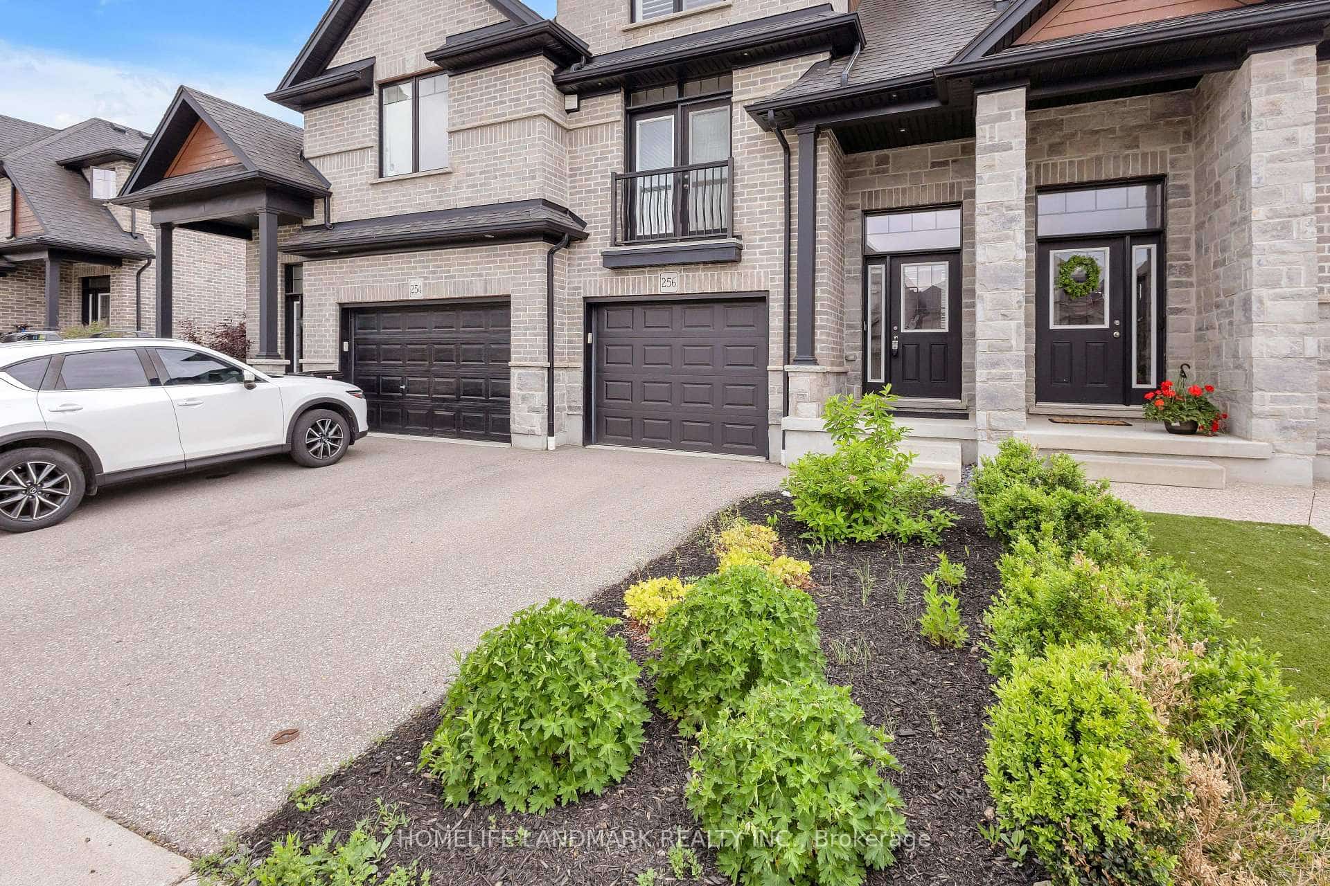 256 FALCONRIDGE Drive, Kitchener, ON N2K 0C5