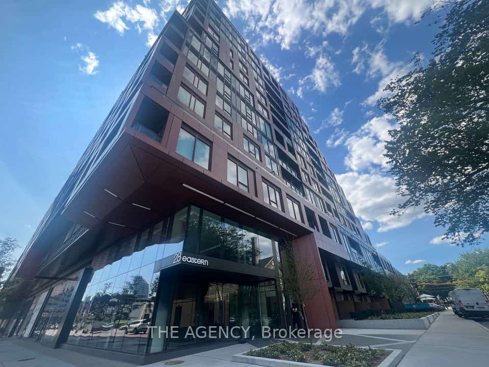 28 Eastern Avenue #TH110, Toronto, ON M5A 0Y2