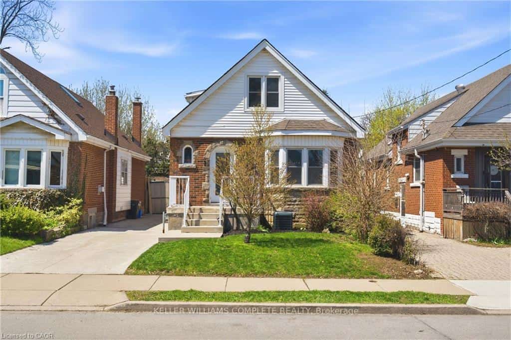 148 Huxley Avenue S, Hamilton, ON L8K 2R1