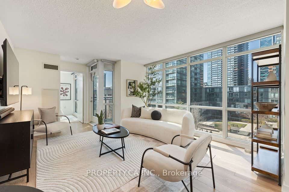 West One - CityPlace, Toronto
