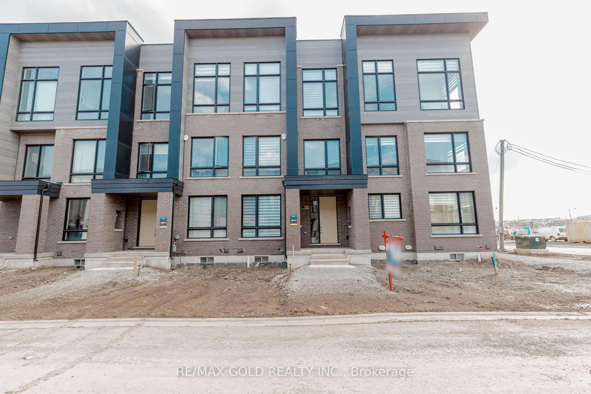 3118 Perkins Way N, Oakville, ON L6H 7Z5