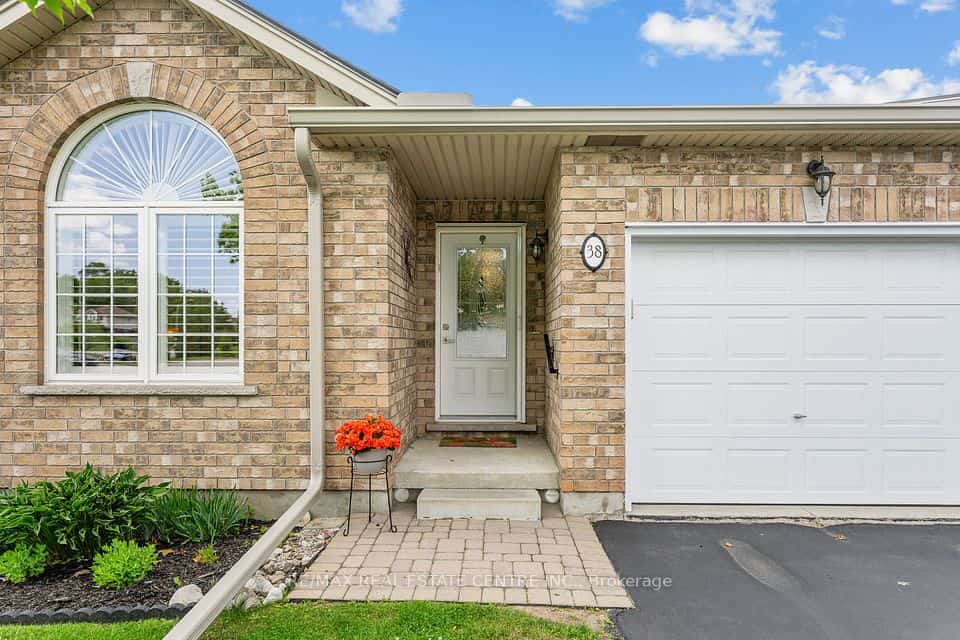 35 Green Gate Boulevard #38, Cambridge, ON N1T 0A3