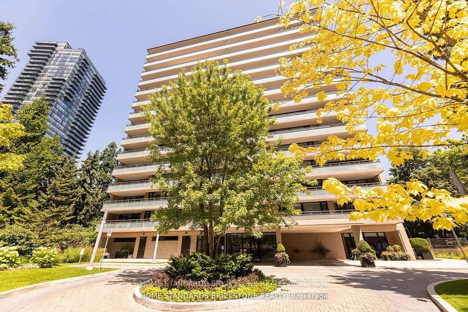 66 Collier Street #9D, Toronto, ON M4W 1L9
