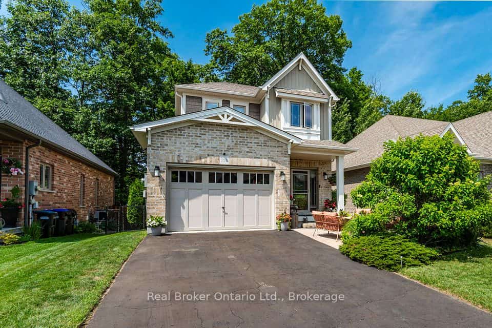 984 Cook Drive, Midland, ON L4R 0E4