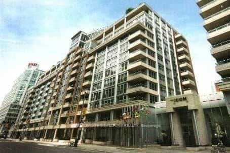 270 Wellington Street W #1022, Toronto, ON M5V 3P5