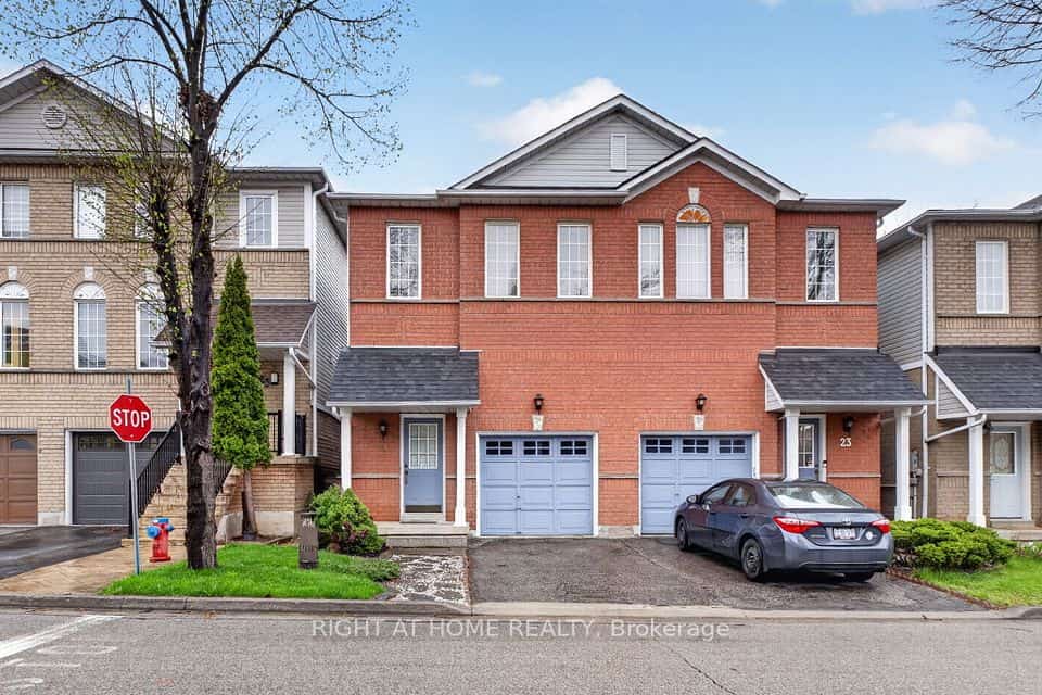 1480 Britannia Road W #24, Mississauga, ON L5V 2K4