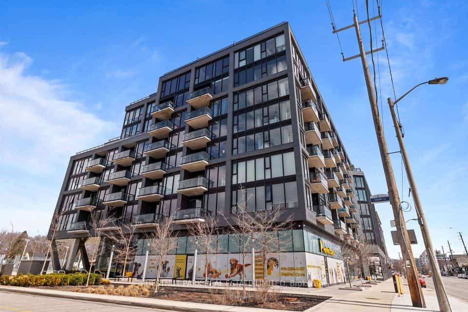 7 Smith Crescent, Toronto