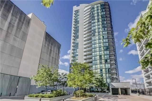 5740 Yonge Street #302, Toronto, ON M2M 0B1