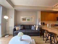 560 Front Street #215, Toronto, ON M5V 1C1