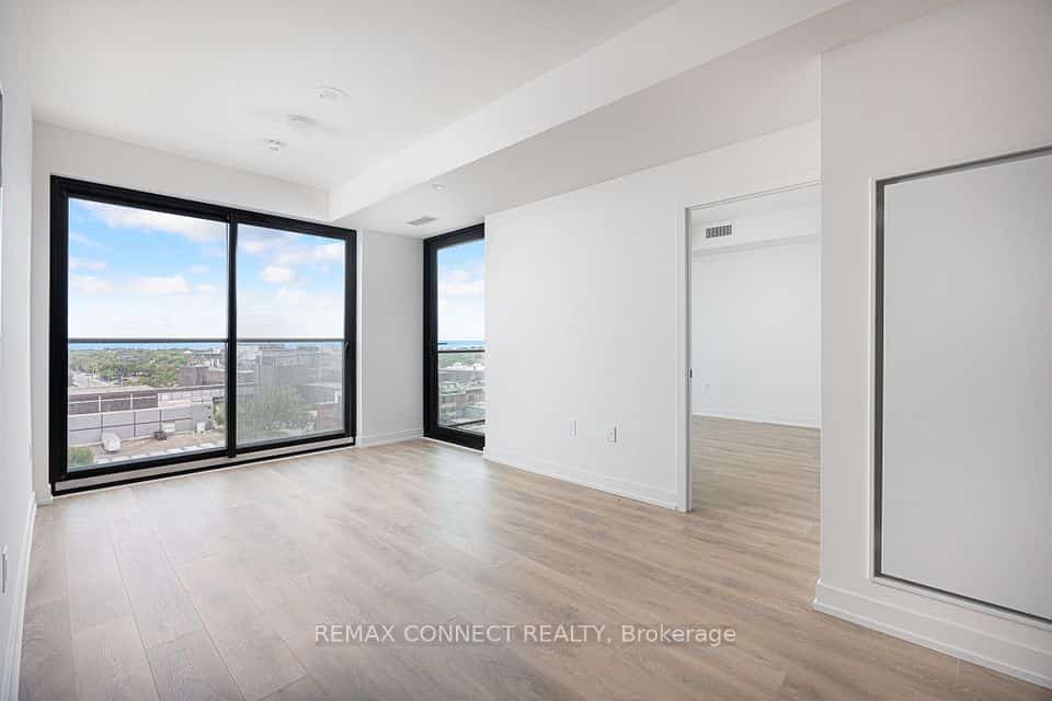 181 Sterling Road #1002, Toronto, ON M6R 2B2