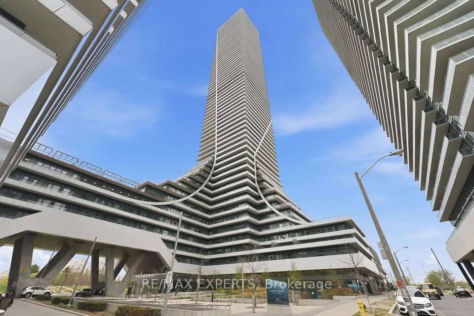 30 Shore Breeze Drive #5606, Toronto, ON M8V 0J1