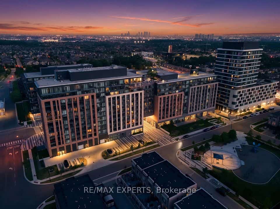 100 Eagle Rock Way #PH1210, Vaughan, ON L6A 5B9
