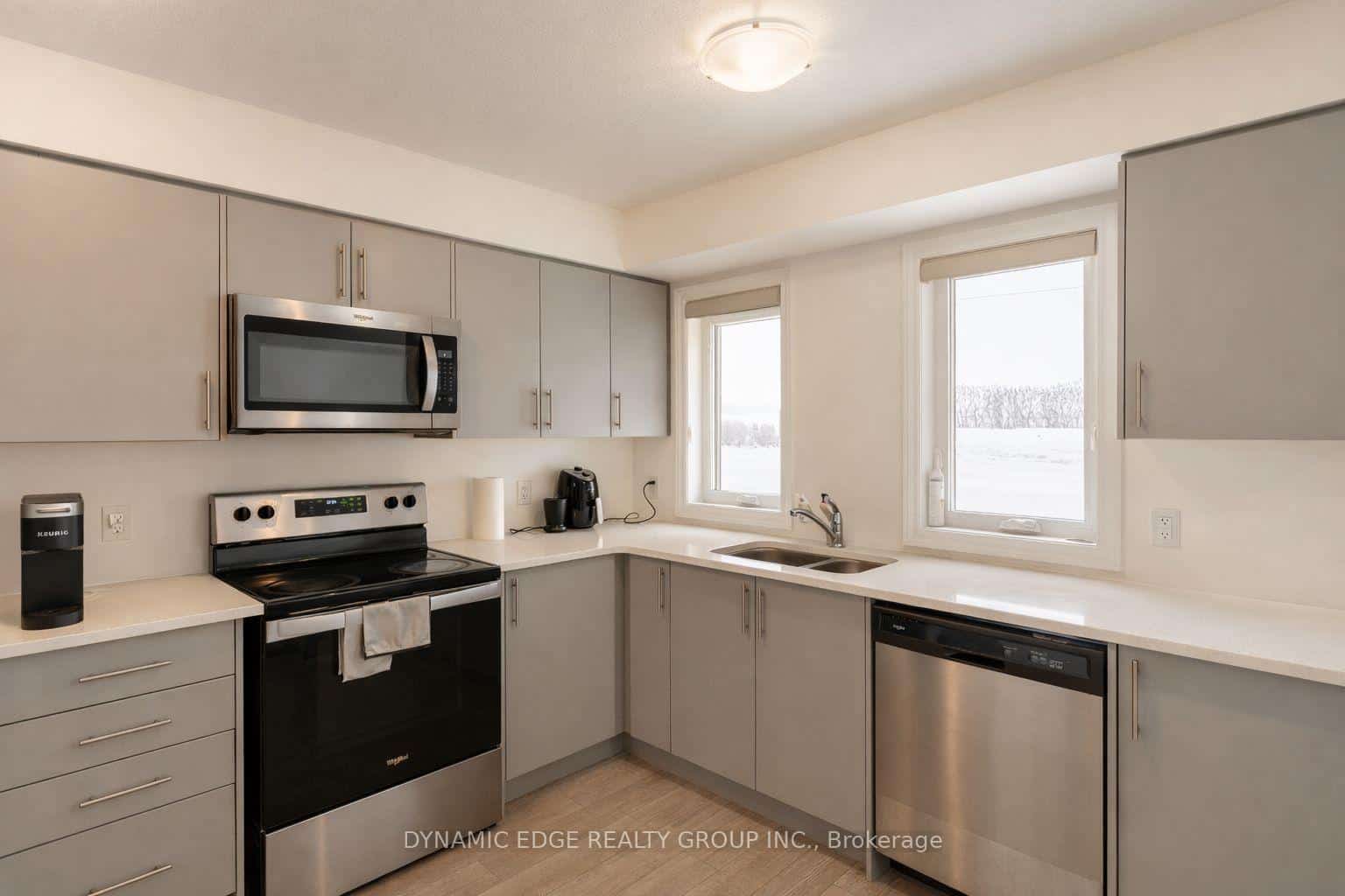 235 Chapel Hill Drive #25, Kitchener, ON N2R 0S4