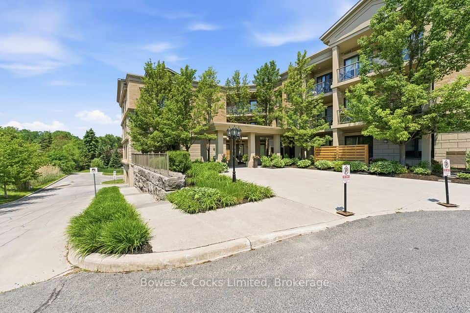 869 Clonsilla Avenue, Peterborough, Peterborough