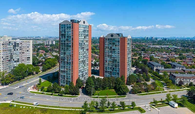 4185 Shipp Drive #119, Mississauga, ON L4Z 2Y8