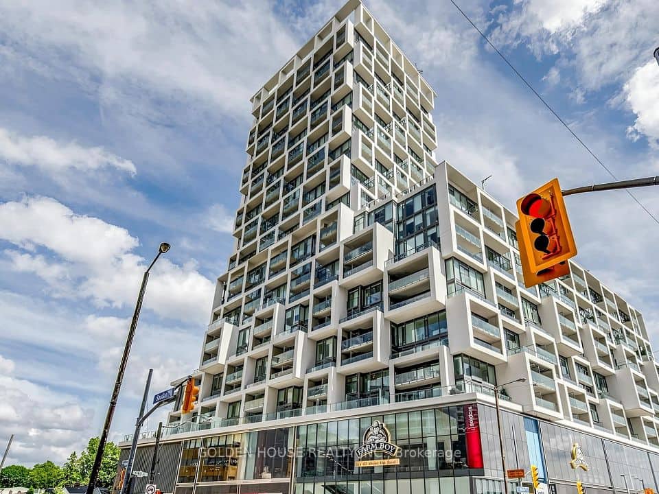 8 Hillsdale Avenue E, Toronto