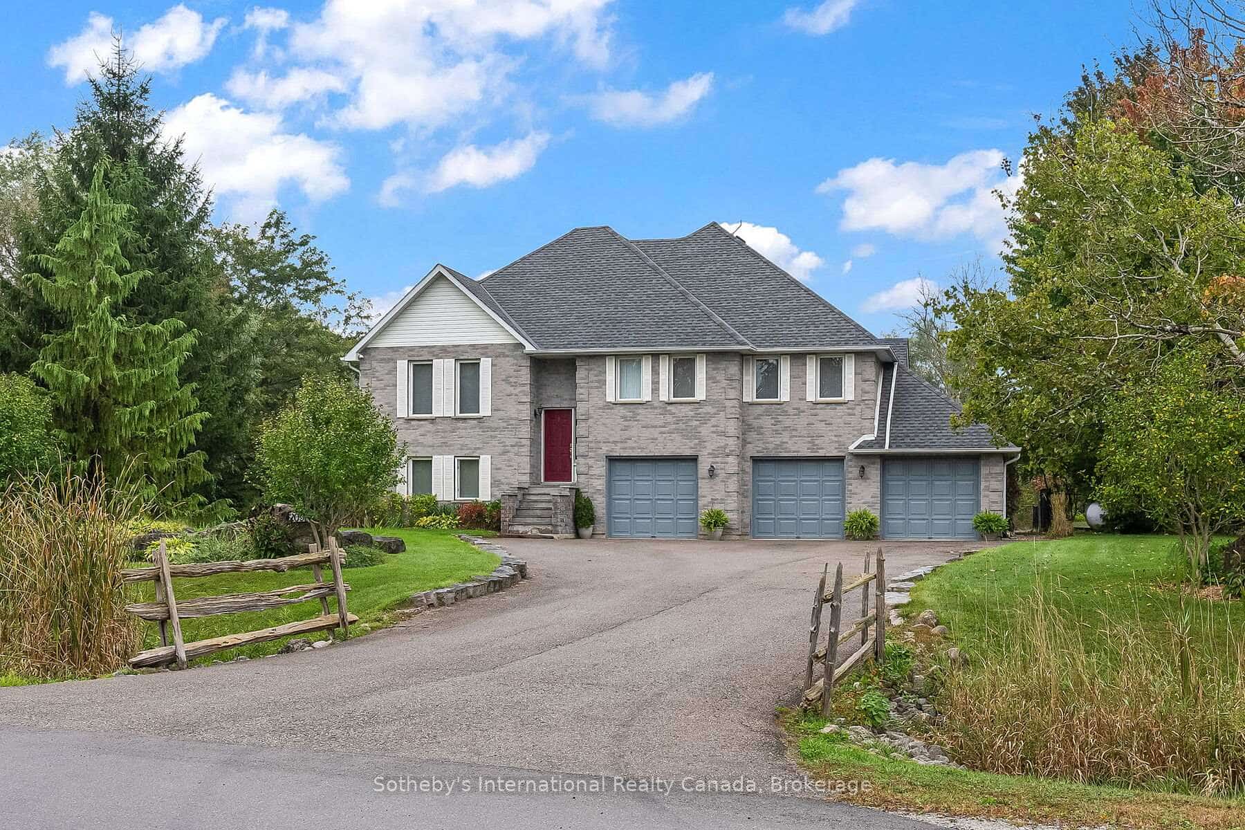 2091 Country Lane Court, Milton, ON L0P 1J0