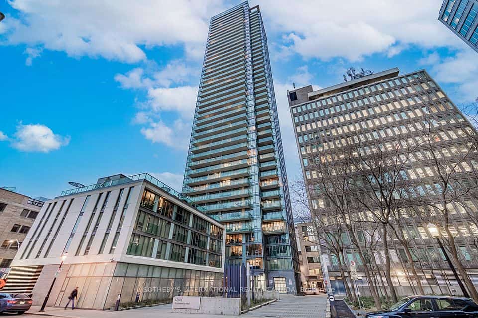 33 Lombard Street #4301, Toronto, ON M5C 3H8