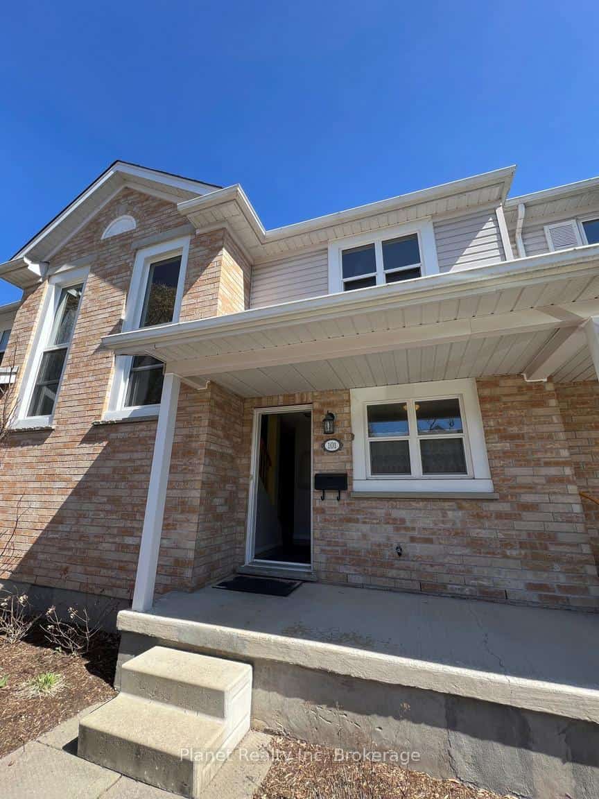 240 London Road W #101, Guelph, ON N1H 8N8