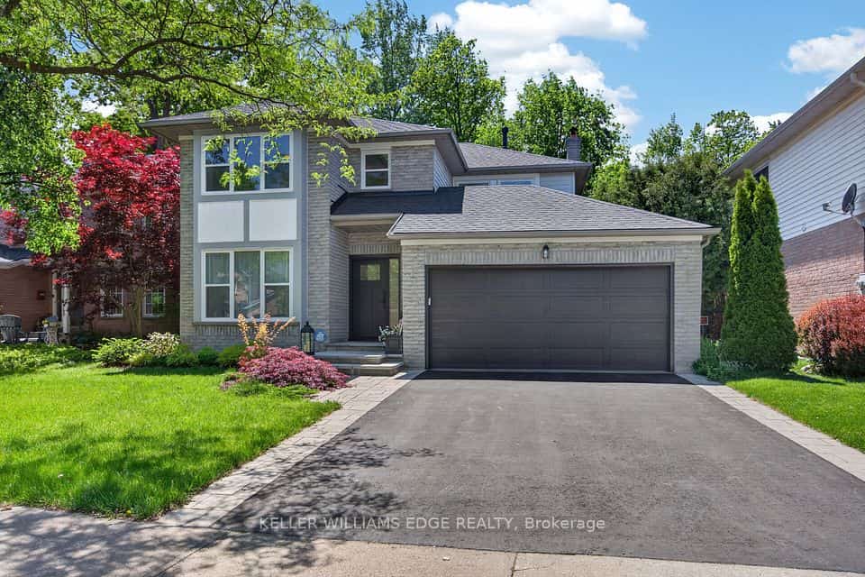 2084 William O'Connell Boulevard, Burlington, ON L7M 3V1