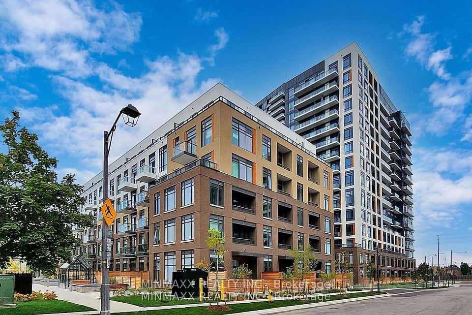 8 Beverley Glen Boulevard #D620, Vaughan, ON L4J 0L5
