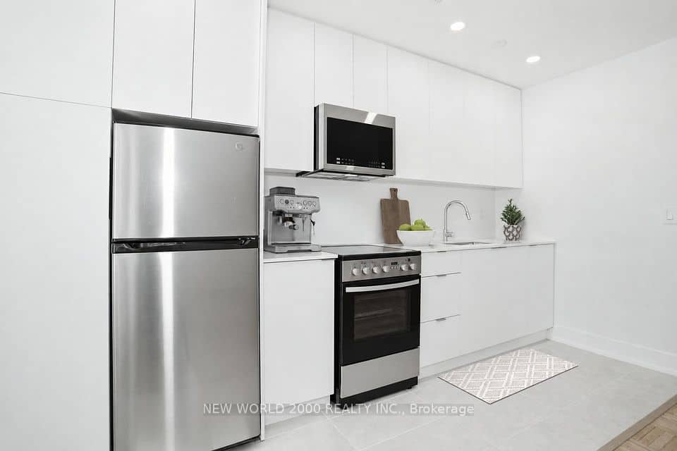 49 Glen Elm Avenue, Toronto