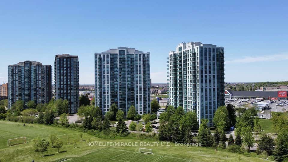 4850 Glean Erin Drive #401, Mississauga, ON L5M 7S1