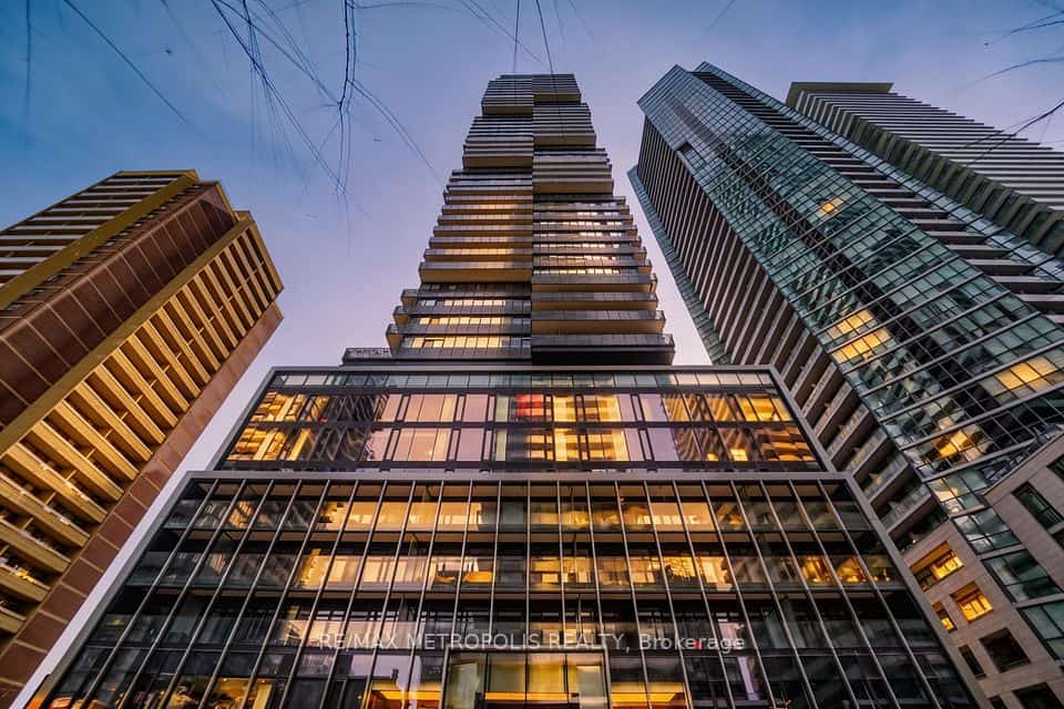 55 Charles Street E #1203, Toronto, ON M4Y 0J1