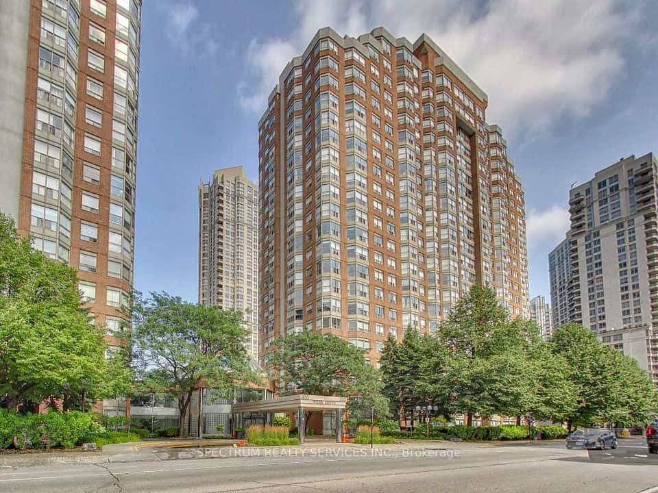 325 Webb Drive #1603E, Mississauga, ON L5B 4A1