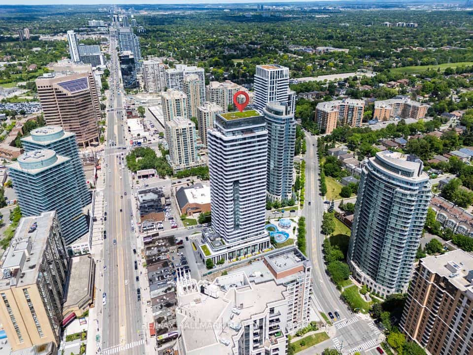 15 Holmes Avenue #702, Toronto, ON M2N 0L4