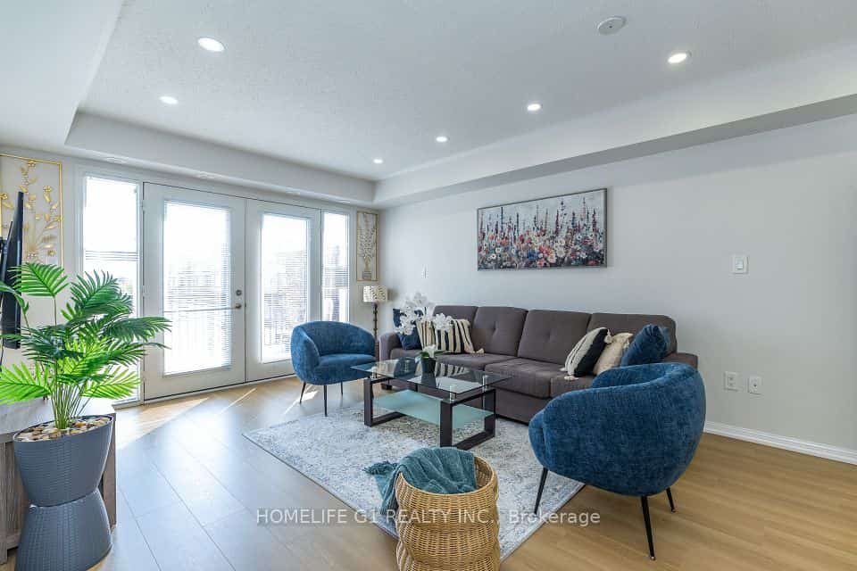 250 Sunny Meadow Boulevard, Brampton, ON L6R 3Y7