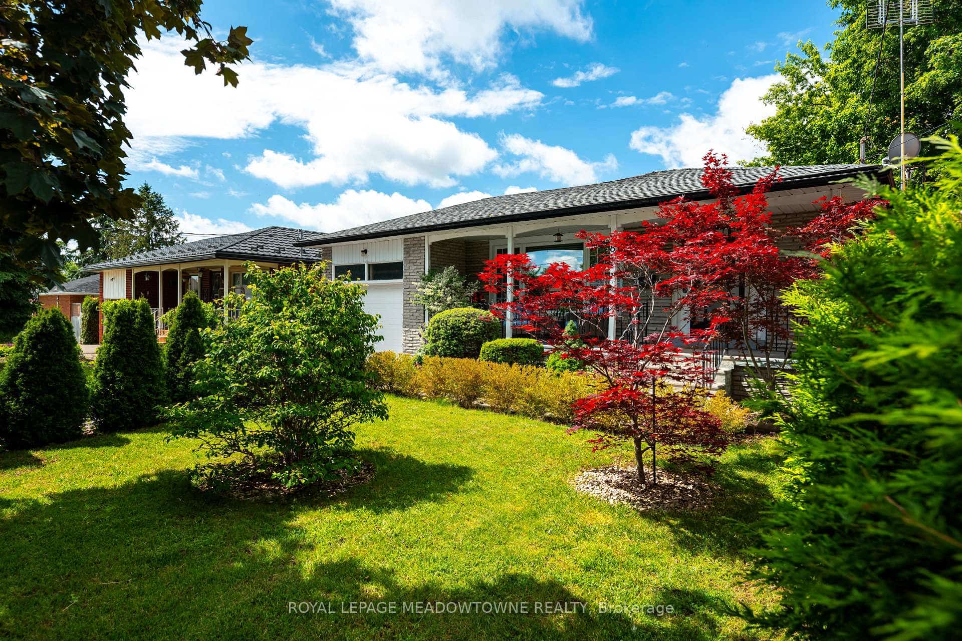 28 Algoma Drive, Guelph, ON N1E 1C7