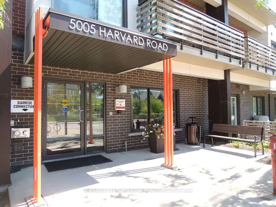 5005 Harvard Road #214, Mississauga, ON L5M 0W5
