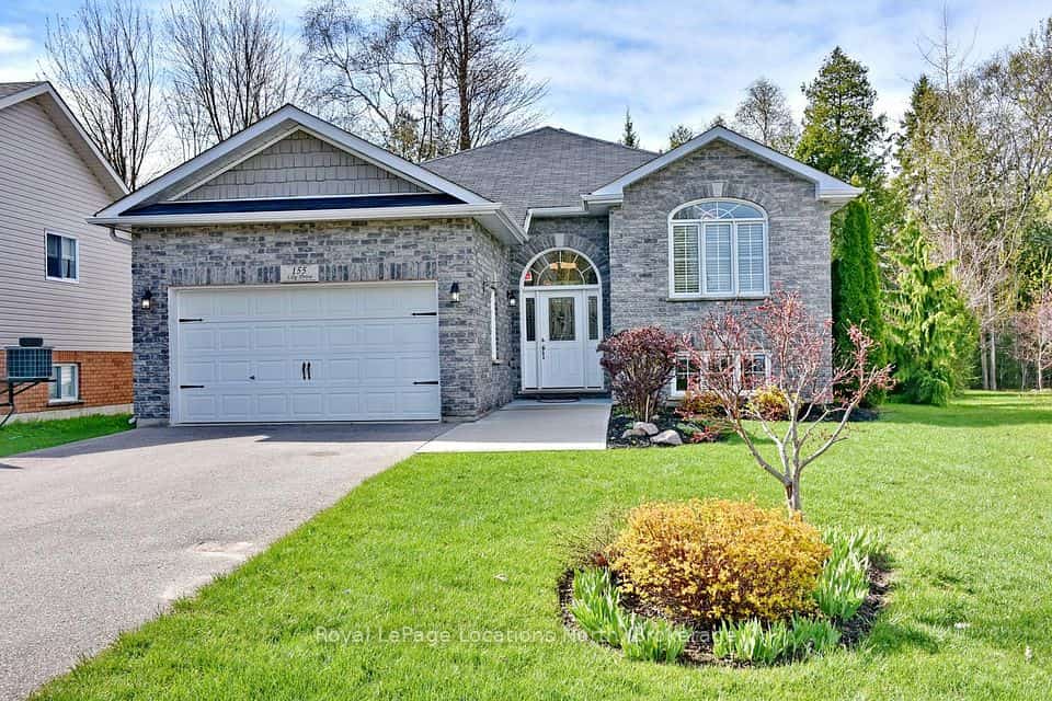 155 Lily Drive, Wasaga Beach, ON L9Z 2Z5