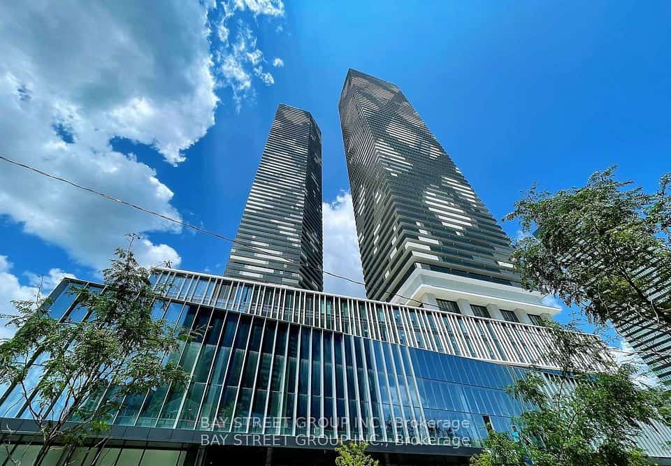 138 Downes Street #806, Toronto, ON M5E 0E4